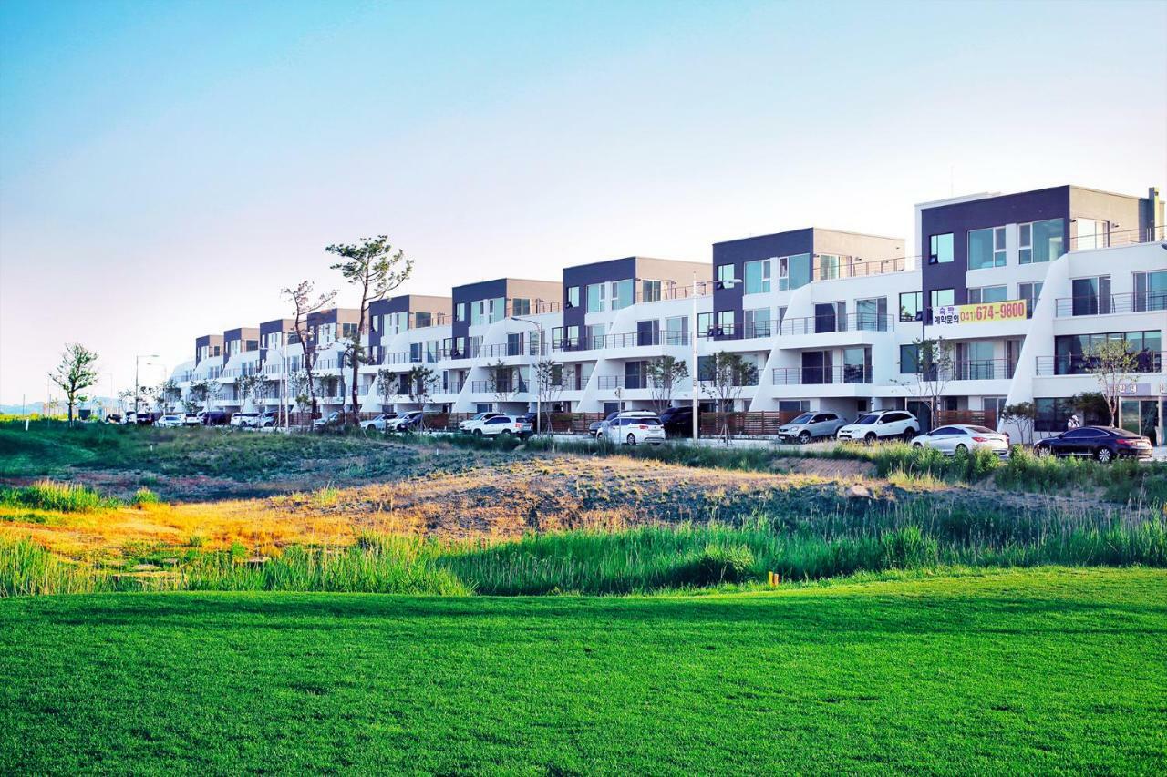 Latierra Terrace Golf Village Taean Ngoại thất bức ảnh